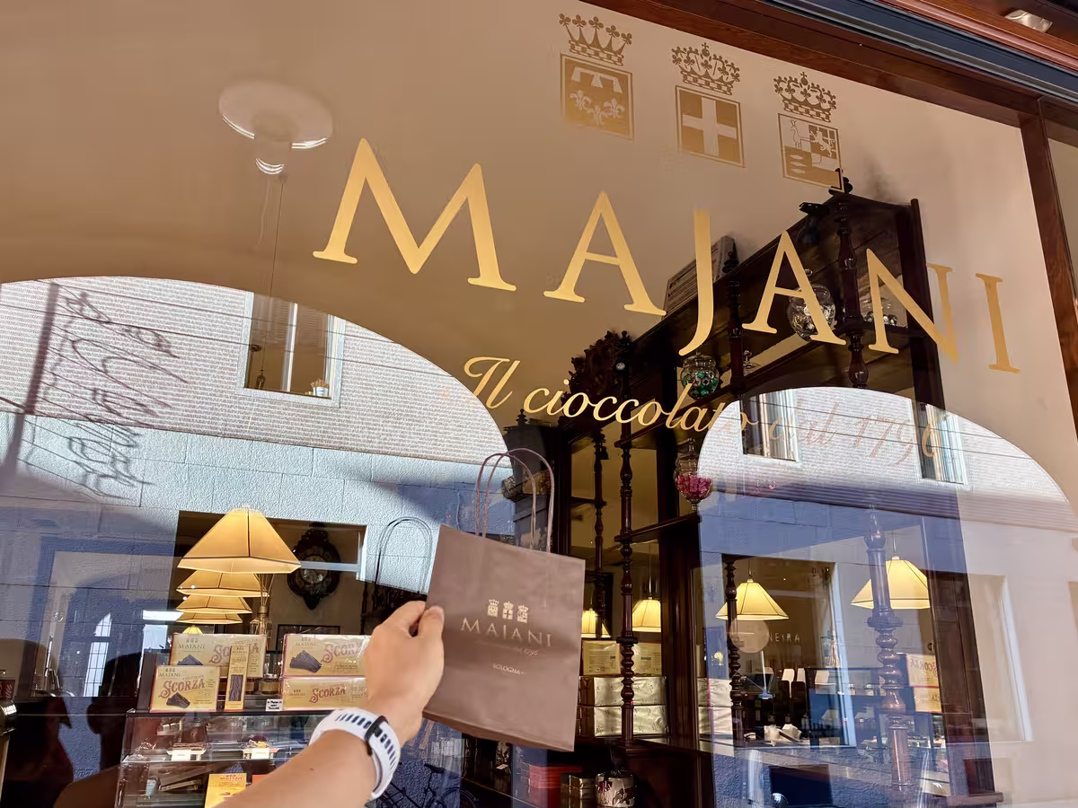 博洛尼亚 (Bologna) 的传奇巧克力：马亚尼 (Majani)