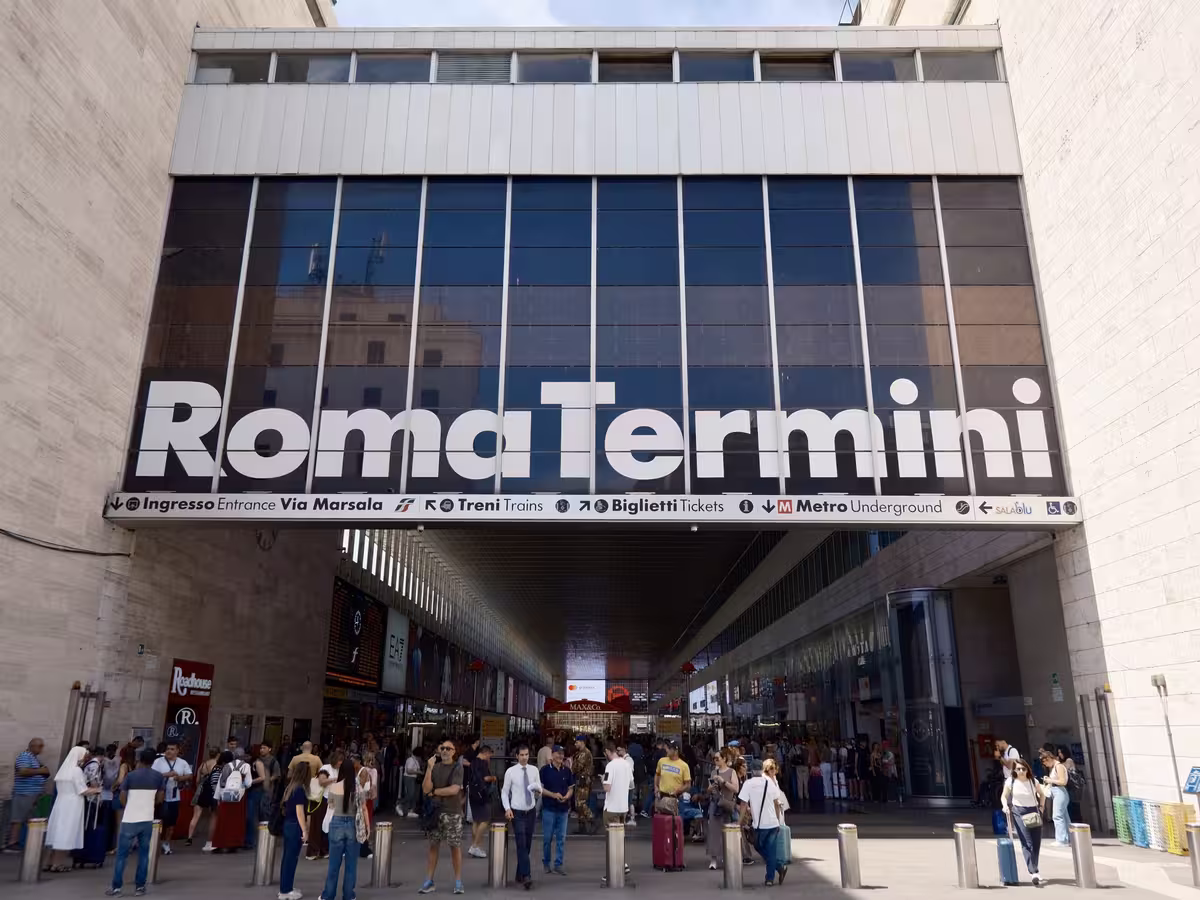 罗马的中央车站 - 特米尼车站 (Roma Termini)。