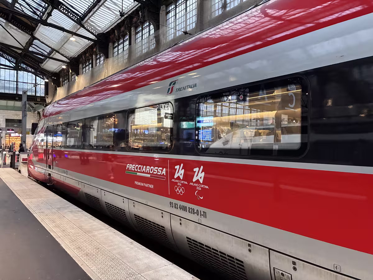 意大利国营意铁 (Trenitalia) 的红箭高铁 (Frecciarossa)