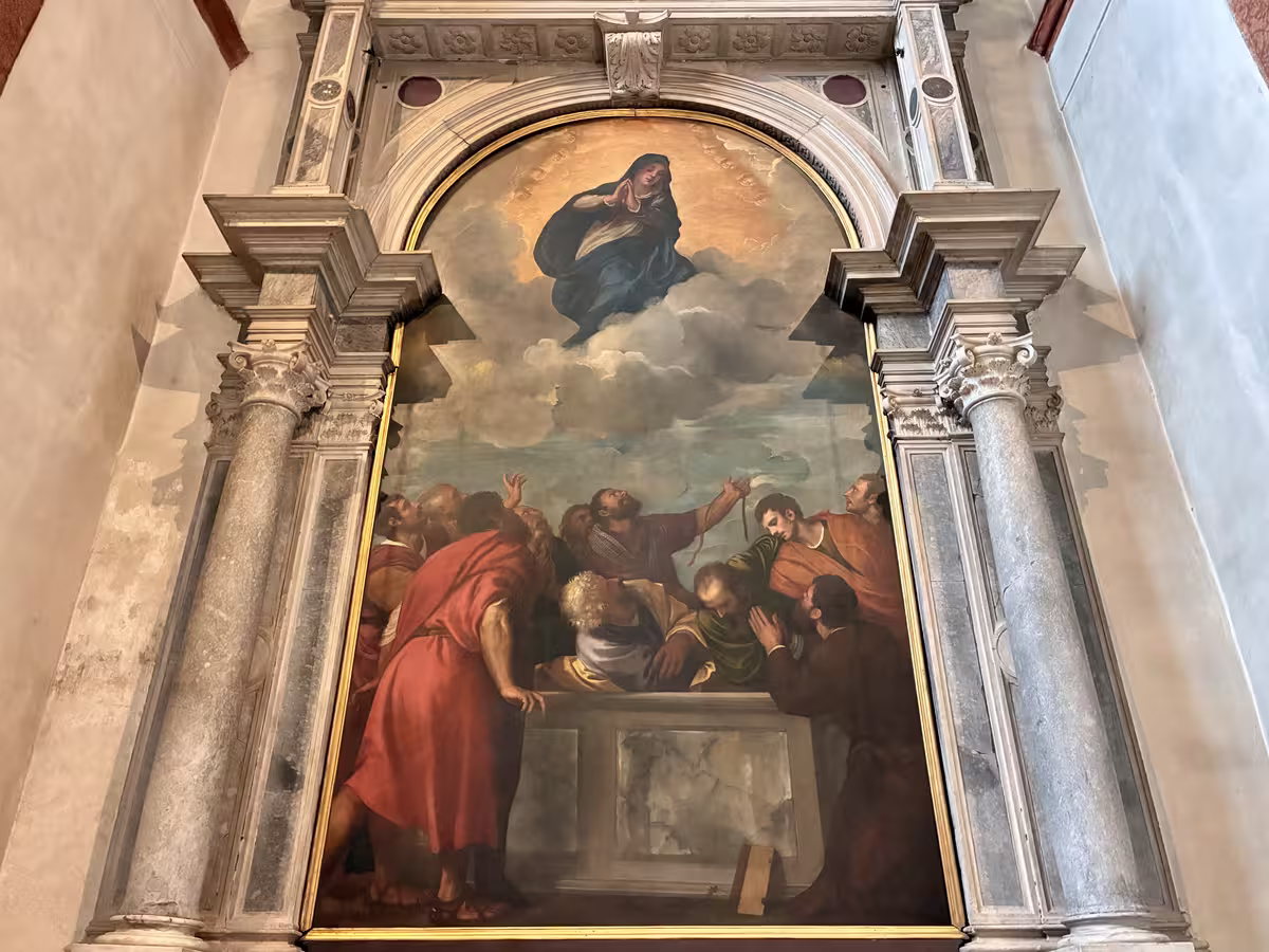 维罗纳大教堂 (Duomo di Verona) 中的《圣母升天》是提香 (Titian) 留在维罗纳的唯一真迹。